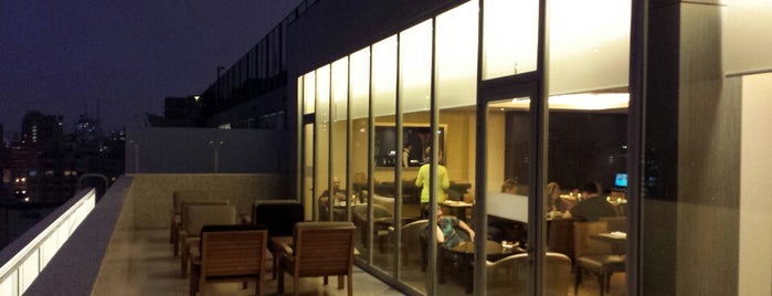 Executive Lounge @Hilton Lima Miraflores is one of Locais curtidos por Sergio M. 🇲🇽🇧🇷🇱🇷.