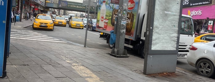 Enver Simit Sarayı Kızılay is one of Tempat yang Disukai Muhammed.