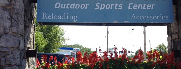 Powderhorn Outdoor Sports Center is one of Orte, die David gefallen.