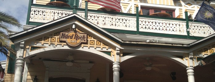 Hard Rock Cafe Key West is one of Tempat yang Disukai Savannah.