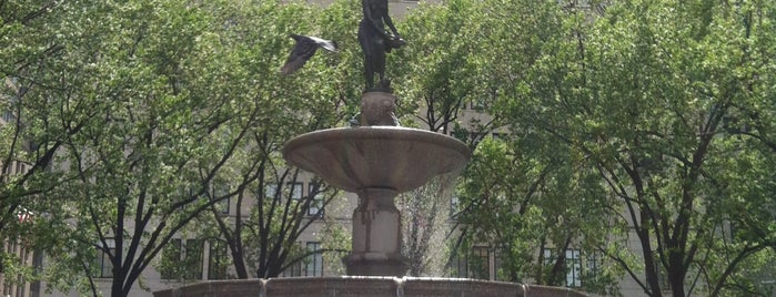 Pulitzer Fountain is one of NEW YORK.