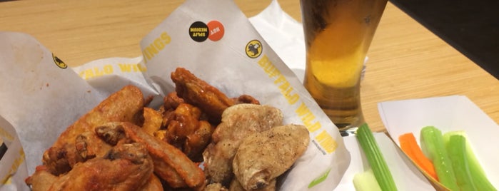 Buffalo Wild Wings is one of Laura’s Liked Places.
