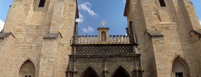 Church of Our Lady Beneath the Chain is one of Pražské kostely.