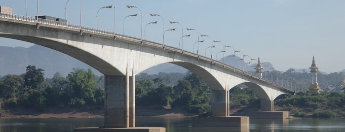 สะพานมิตรภาพไทย-ลาว แห่งที่ ๓ (3rd Thai-Lao Friendship Bridge) ຂົວມິດຕະພາບ ລາວ-ໄທ III is one of GMSนครพนม-Thakhèk-Đồng Hới.
