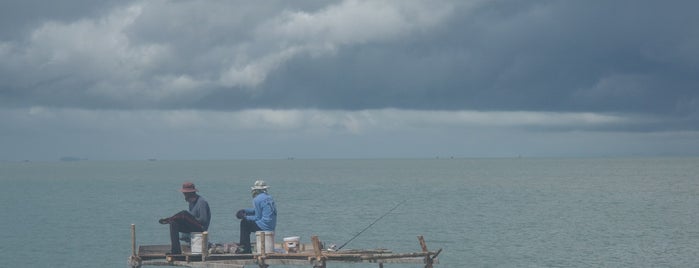 Lomprayah Ferry (Ko Samui ➡ Ko Pha-ngan ➡ Ko Tao) is one of Alan : понравившиеся места.