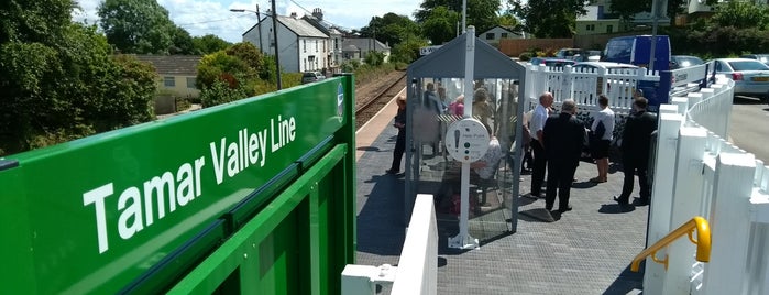 Gunnislake Railway Station (GSL) is one of Railway Stations in the South West.