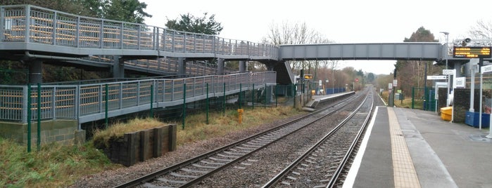 Gomshall Railway Station (GOM) is one of England Rail Stations - Surrey.