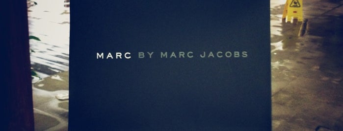 Marc By Marc Jacobs is one of สถานที่ที่ Ivette ถูกใจ.