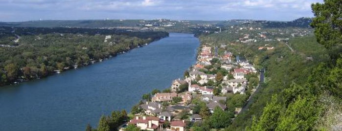 Mt Bonnell at Enclave Cove is one of Chandler : понравившиеся места.