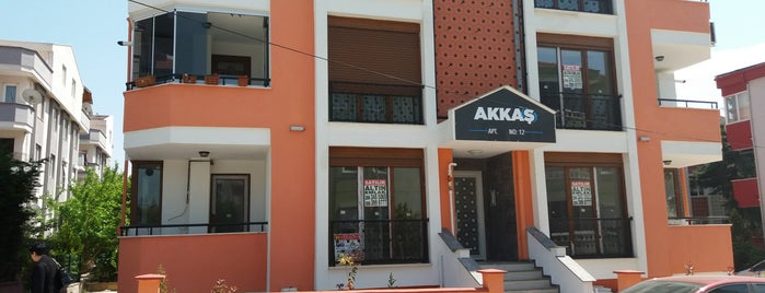 Akkaş Apt is one of ALIŞVERİŞ MERKEZLERİ.