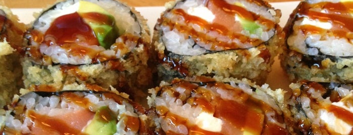 Sushi Train is one of Shelley's Saved Places.