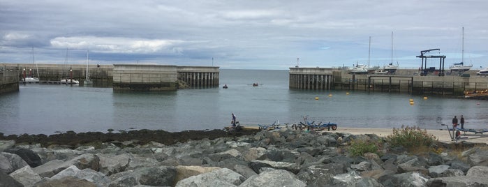 Greystones Harbour is one of What To Do in Dublin.