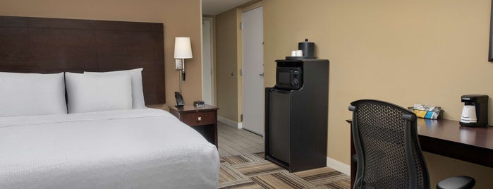 Hampton Inn Knoxville/East is one of Clan Mtg June 2019.