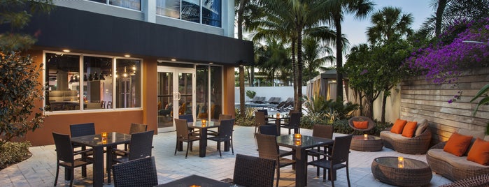 The Miami Dadeland Hotel is one of Locais curtidos por Raul.