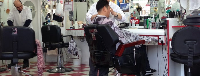 Yury's Barbera Shop is one of Pedro'nun Beğendiği Mekanlar.