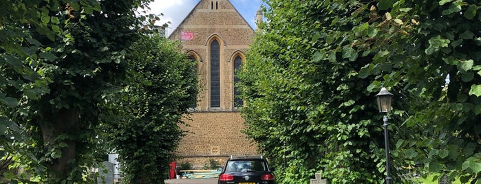 Church Of St Mary Magdelan is one of Petersfield.