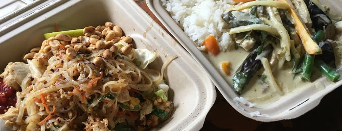 Pranee's Thai Food is one of Posti che sono piaciuti a Sam.