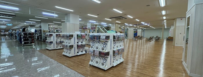 イオン 高松東店 is one of Takamatsu, Japan.