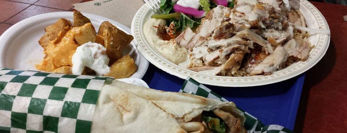 Shawarma Palace is one of Moeさんのお気に入りスポット.