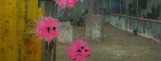 Gallos Paintball & Choperia is one of Orte, die Kemel gefallen.