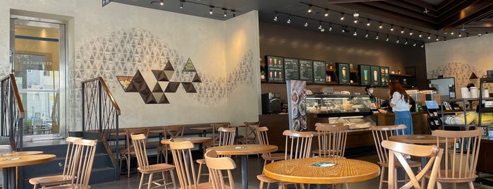 Starbucks is one of 천안 스타벅스.