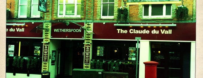 The Claude Du Vall (Wetherspoon) is one of Locais curtidos por Carl.