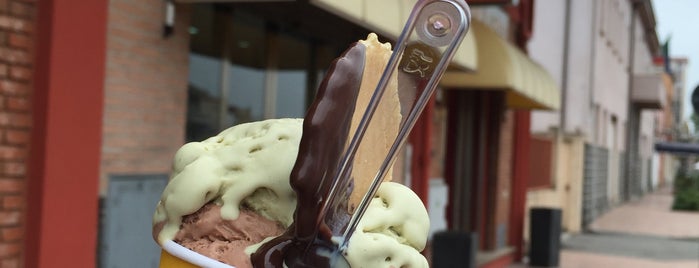 Gelateria Il Chicco is one of West-Sardinien / Italien.