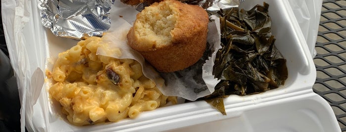 Nana's Soul Food Kitchen is one of Alex's Saved Places.