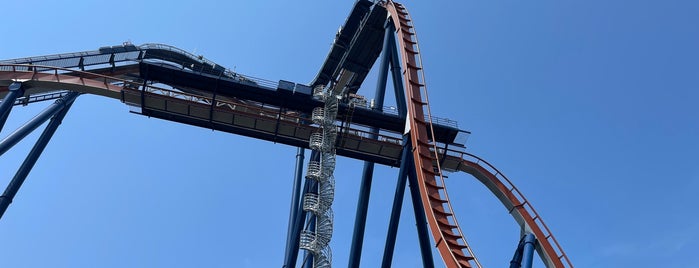 Valravn is one of Orte, die Rachel gefallen.