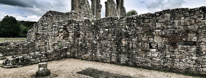 Bayham Old Abbey is one of Kent.