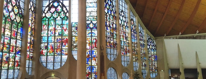 Église Saint-Jeanne d'Arc is one of France.