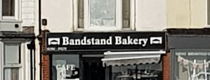 Bandstand Bakery is one of Locais curtidos por Aniya.