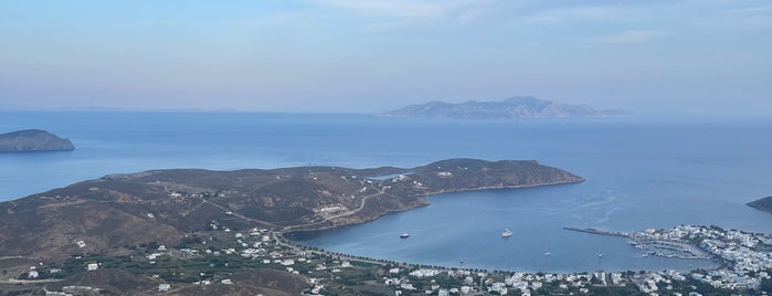 Kastro - Chora Serifos is one of Aux Îles vol II.