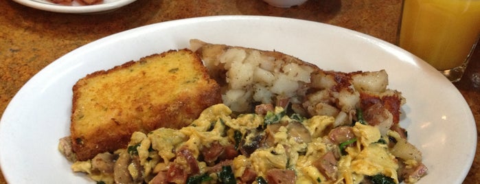 Dottie's True Blue Cafe is one of SF：Breakfast & Brunch.