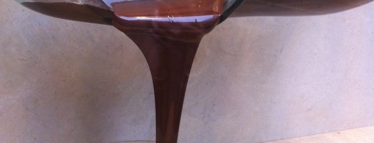 Cioccolatitaliani is one of milano.