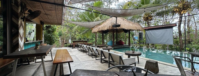 Cafe La Pasion is one of Uluwatu.