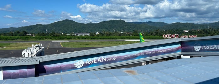 Bandara Komodo Labuan Bajo (LBJ) is one of Airports of Indonesia.