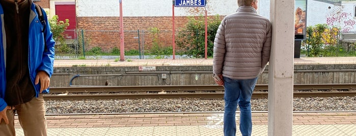 Gare de Jambes is one of Gares.