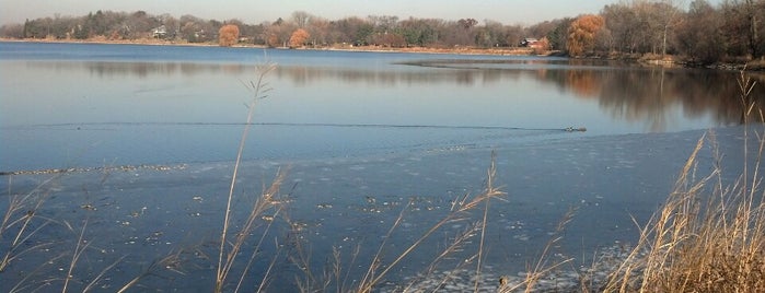 Lake Phalen is one of สถานที่ที่ Dj ถูกใจ.