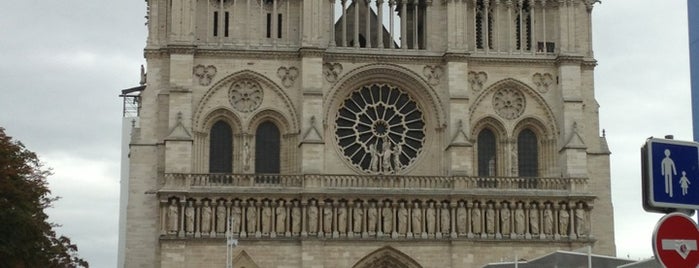 Cathedral of Notre-Dame de Paris is one of Round the World.