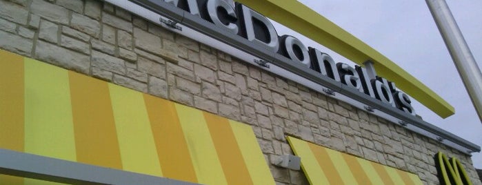 McDonald's is one of Lieux qui ont plu à Amanda.