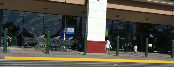 Walmart Neighborhood Market is one of The Norms of the N3RD!.