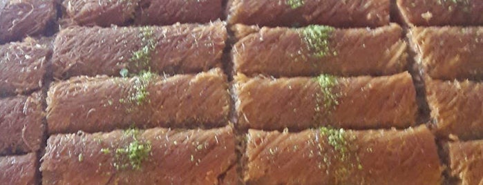 Cihat'ın Yeri Aksu Köfte Piyaz is one of Kebap-Köfte-Tavuk.