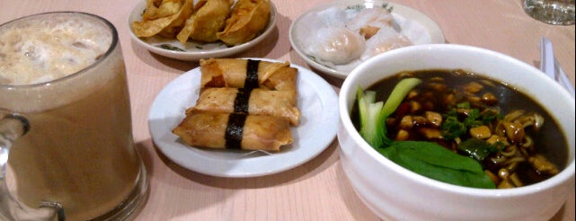 OK Noodle House (中华拉面) is one of Restaurant and Cafe (Batam).