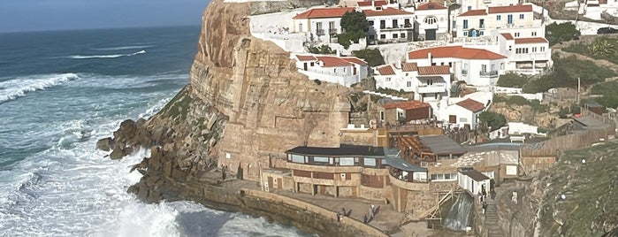 Azenhas do Mar is one of Tempat yang Disukai Katia.