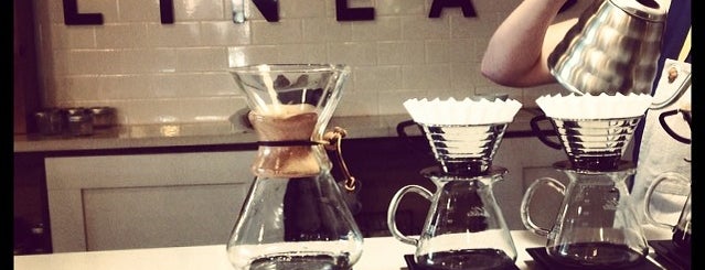 Lineage Coffee Roasting is one of Lugares favoritos de Allison.