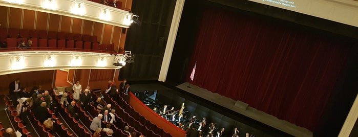 Deutsche Oper am Rhein is one of #DüsseldorfEntdecken - Die besten Orte.