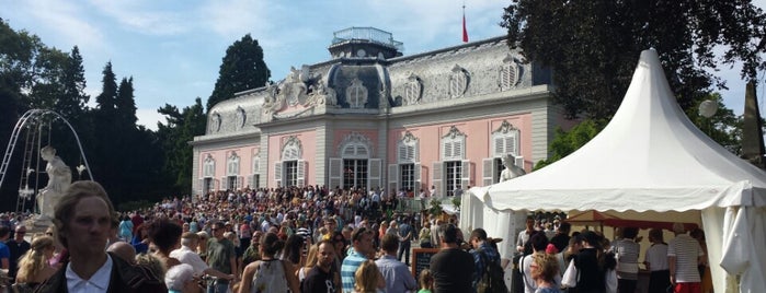 Benrath Palace is one of #DüsseldorfEntdecken - Die besten Orte.