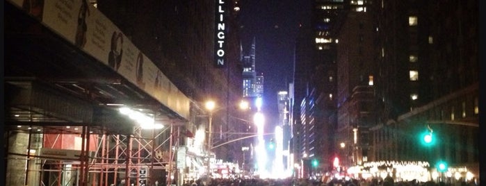 Happy New Year 2014, New York!!! is one of 4Sq "pocalypes" I've survived!!.