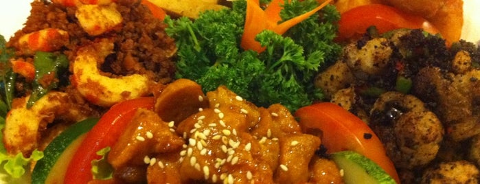 Miao Yi Vegetarian Restaurant is one of Locais curtidos por P Y.